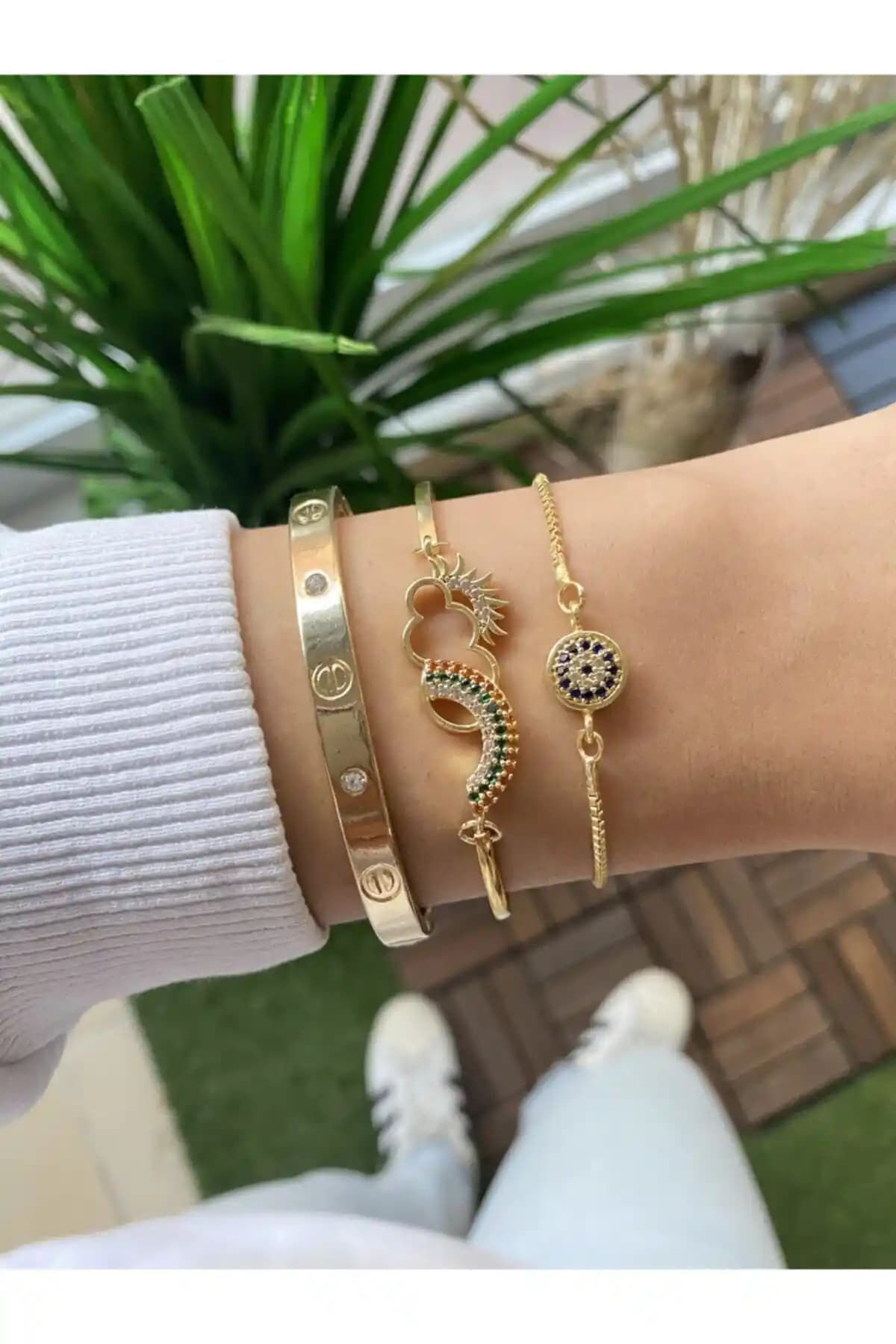 Jenny Daphne ve pullmarkt Bileklikleri Karşılaştırması: Hangi Takı Sizin İçin Uygun