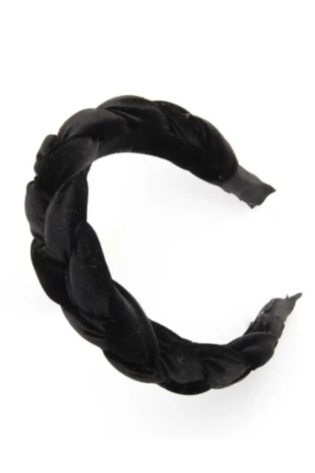 Kadife ve Saten Siyah Taç Karşılaştırması: Özellikler ve Kullanım Tavsiyeleri