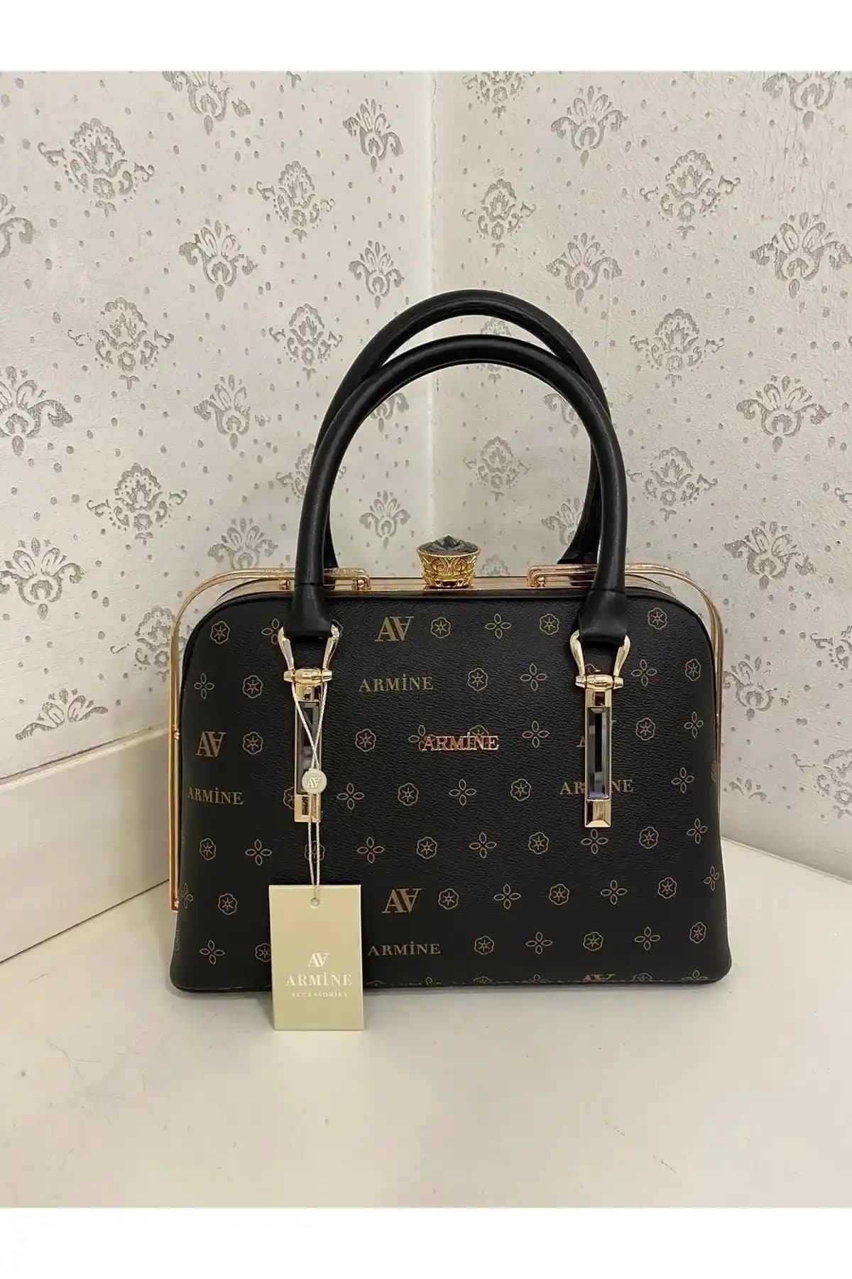 Kadın Çantası Karşılaştırması: Armine ve Michael Polo Modellerinin Özellikleri ve Farkları