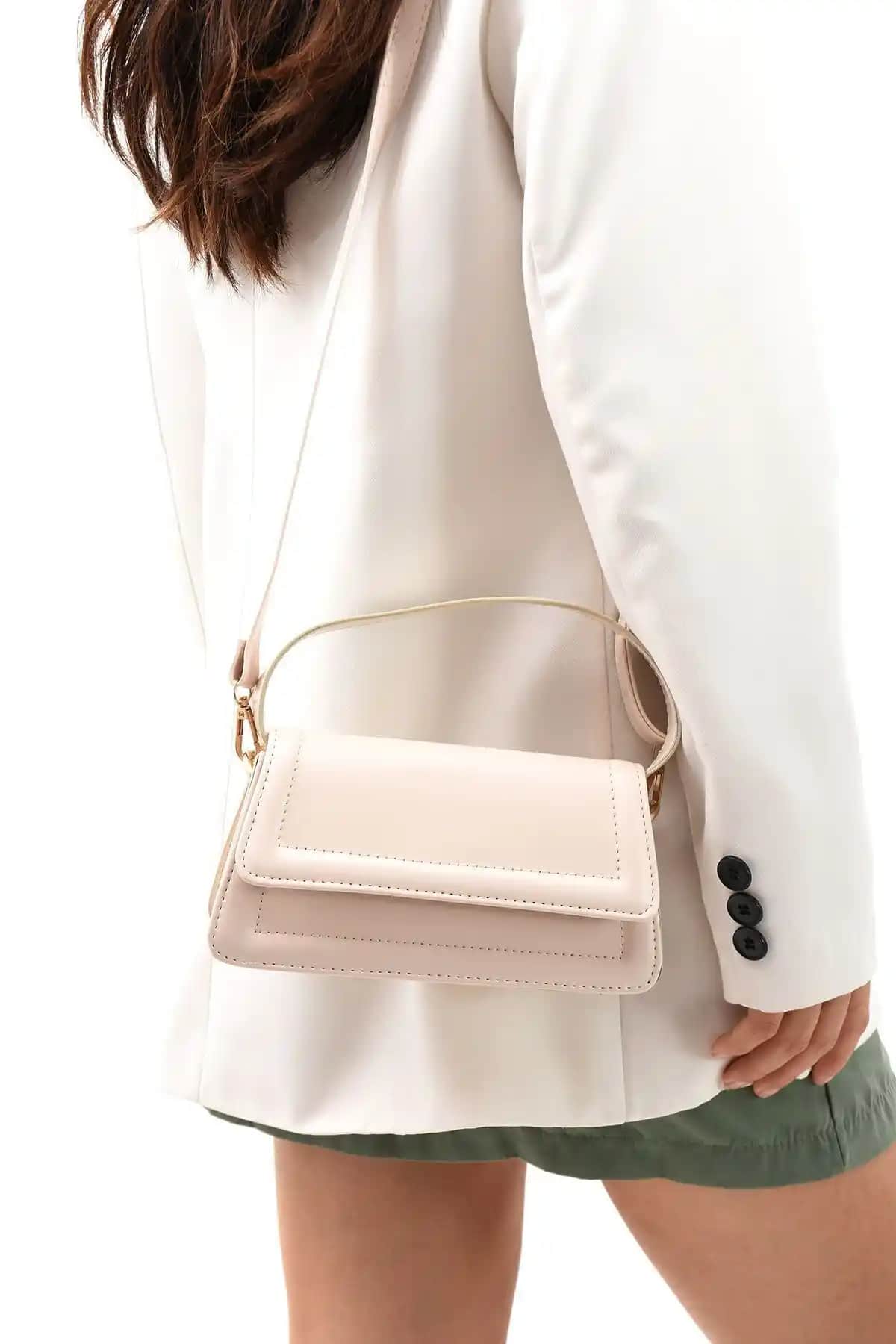 Kadın Çantası Karşılaştırması: NBİBAGS Moi ve Shaka Krem Modellerinin Özellikleri