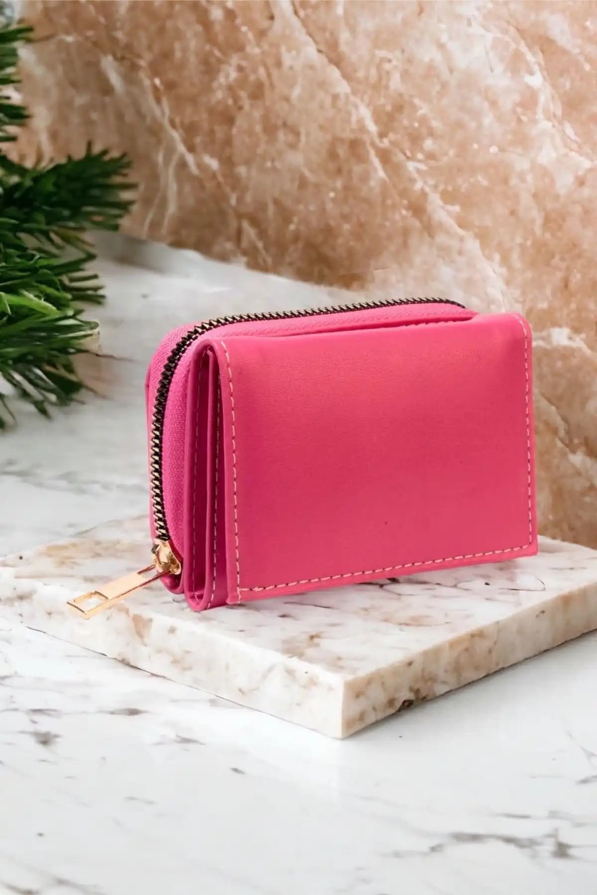 Kadın Cüzdanları Karşılaştırması: dericom ve OLLBAGS Modellerinin Özellikleri ve Kullanıcı Yorumları 1