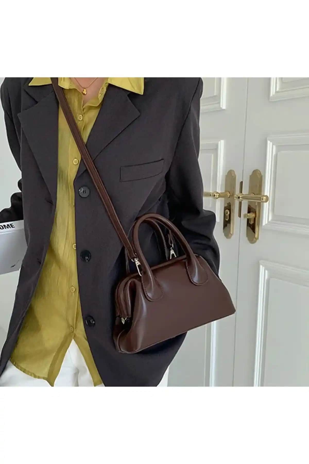 Kadın Günlük Kullanım İçin En İyi Çanta Karşılaştırması Momsbrand ve Night Paula Modelleri