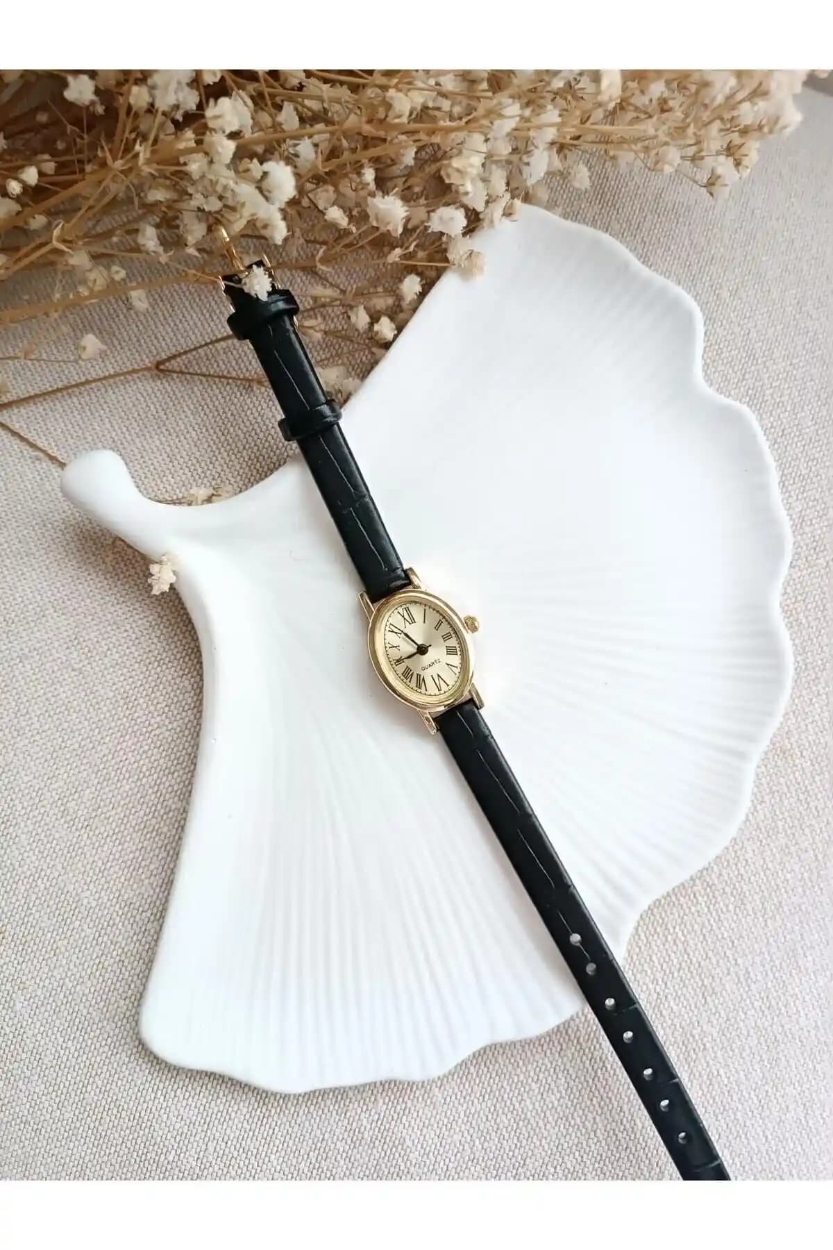 Kadın Kol Saati Karşılaştırması: LA BOSS ve QUARTZ Vera Modellerinin Detaylı Analizi