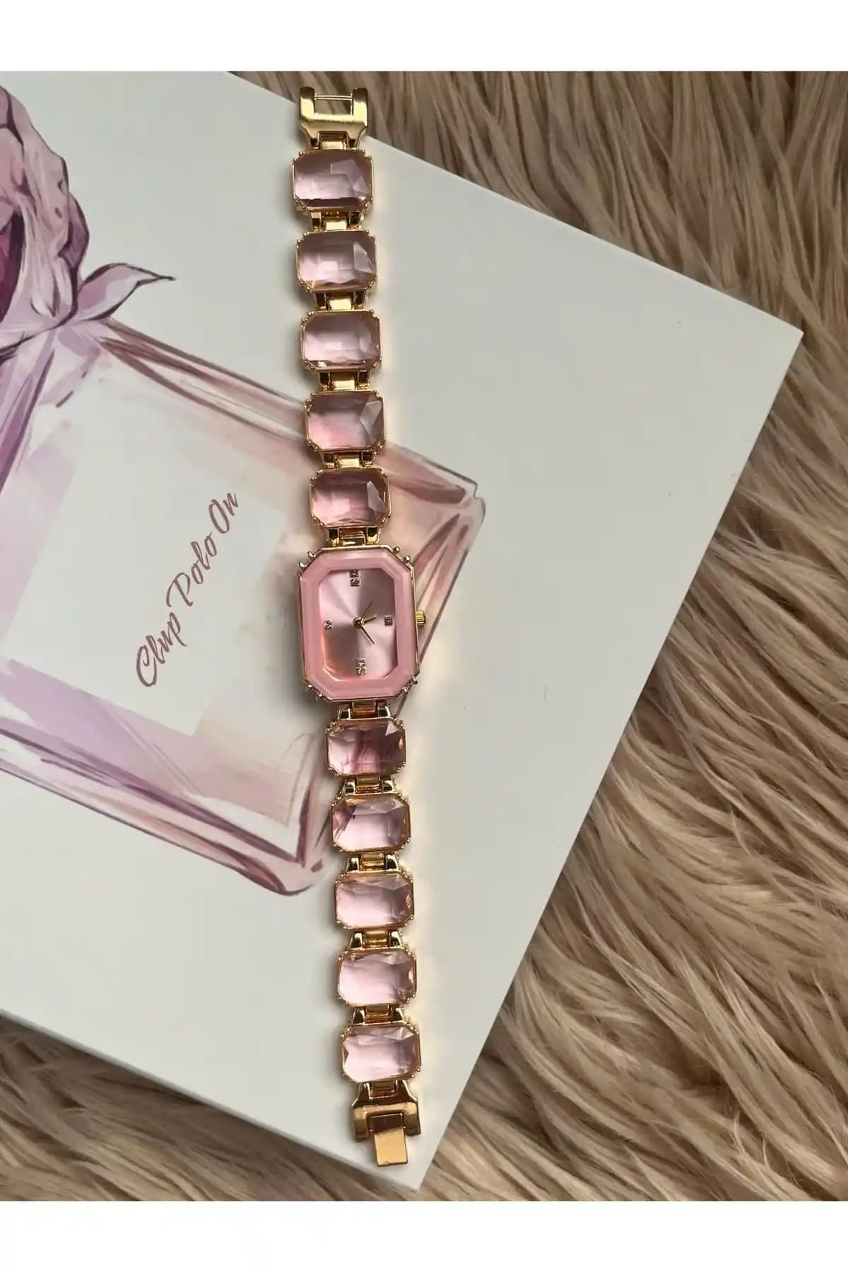 Kadın Kol Saatleri Karşılaştırması: Şıklık ve Fonksiyonellik Analizi