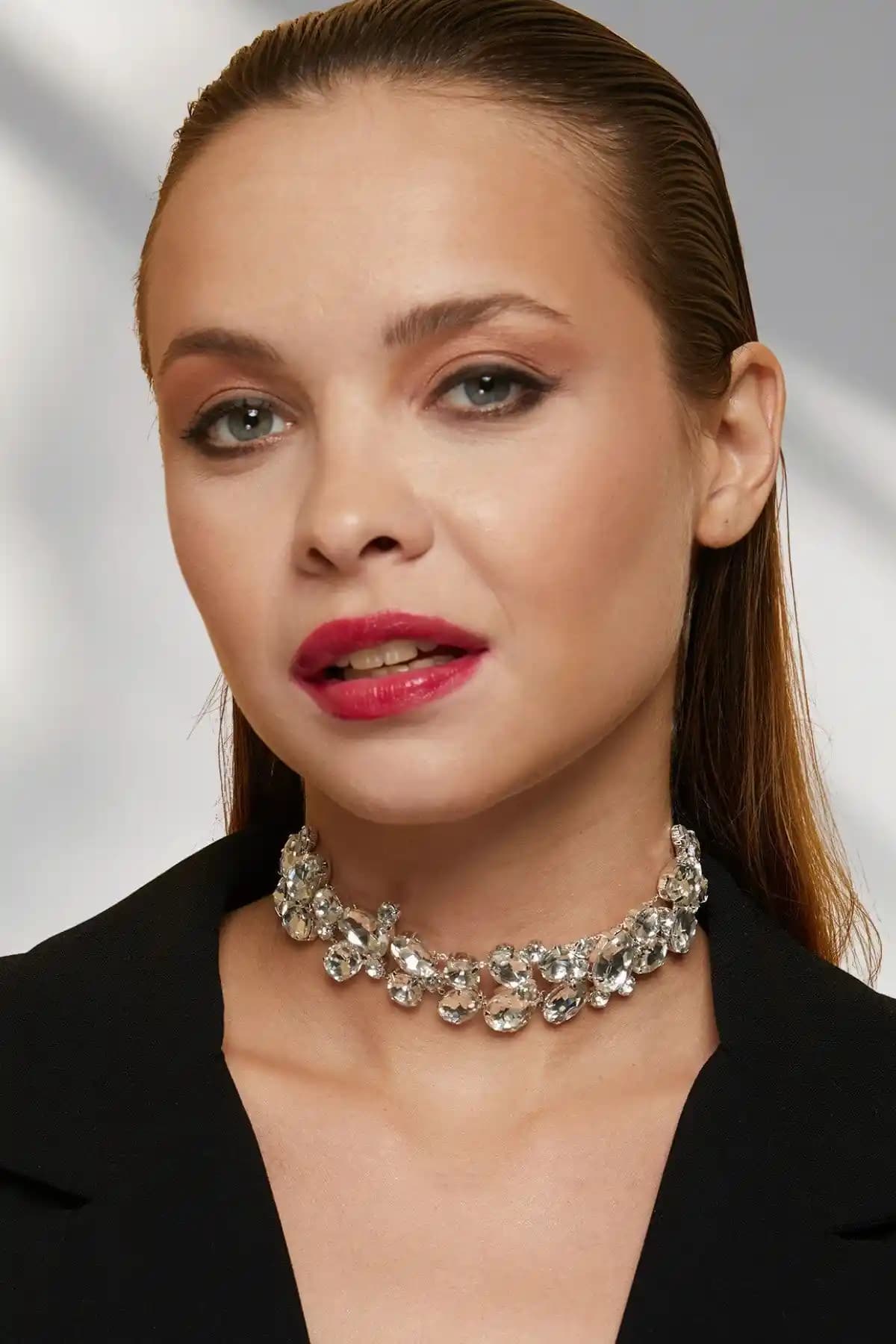 Kadın Kolye Karşılaştırması: Furtek Aksesuar ve Petek Aksesuar Modelleri