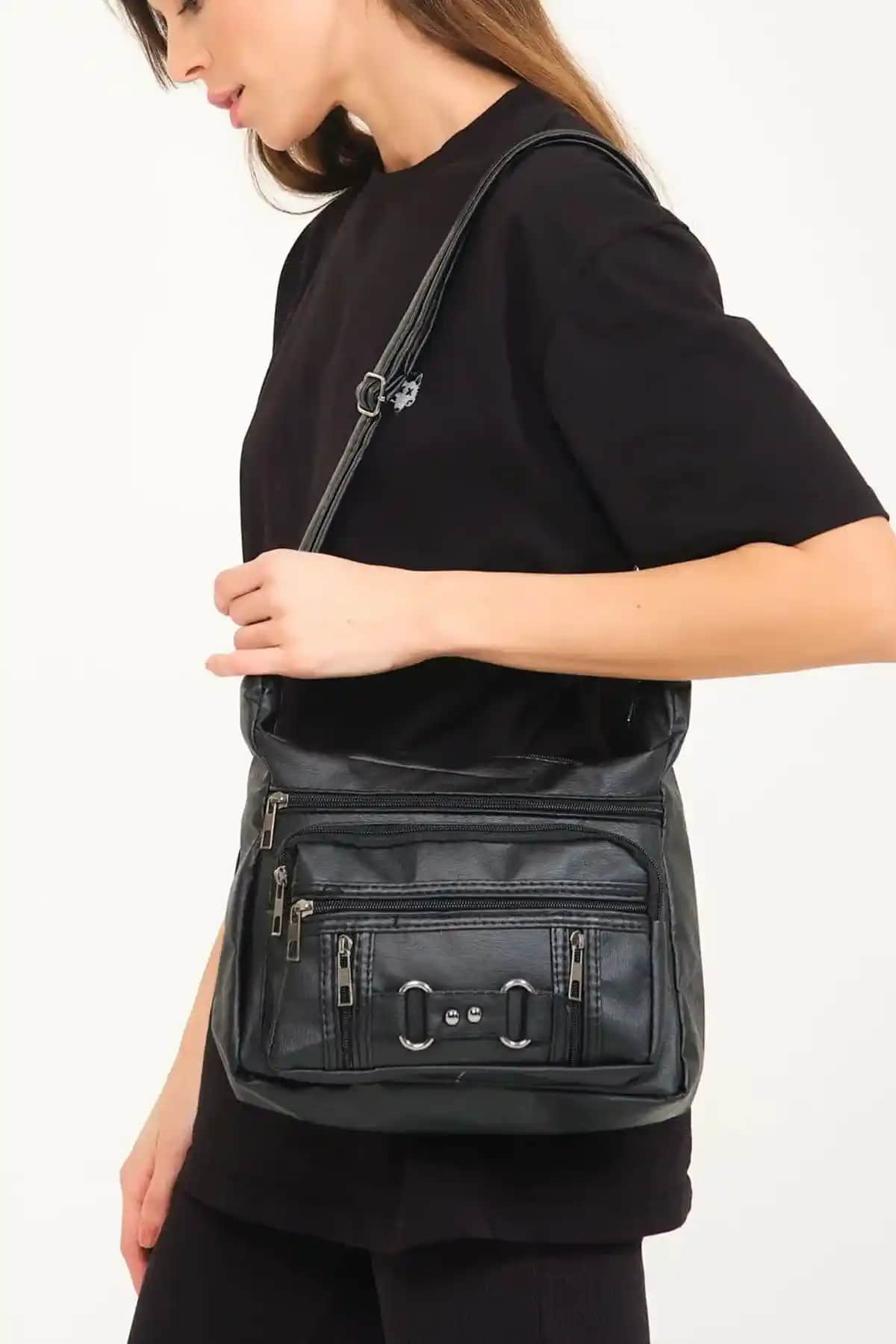 Kadın Omuz Çantası Karşılaştırması: Av A Dos Yıkama Deri ve Honey Bag Modelleri