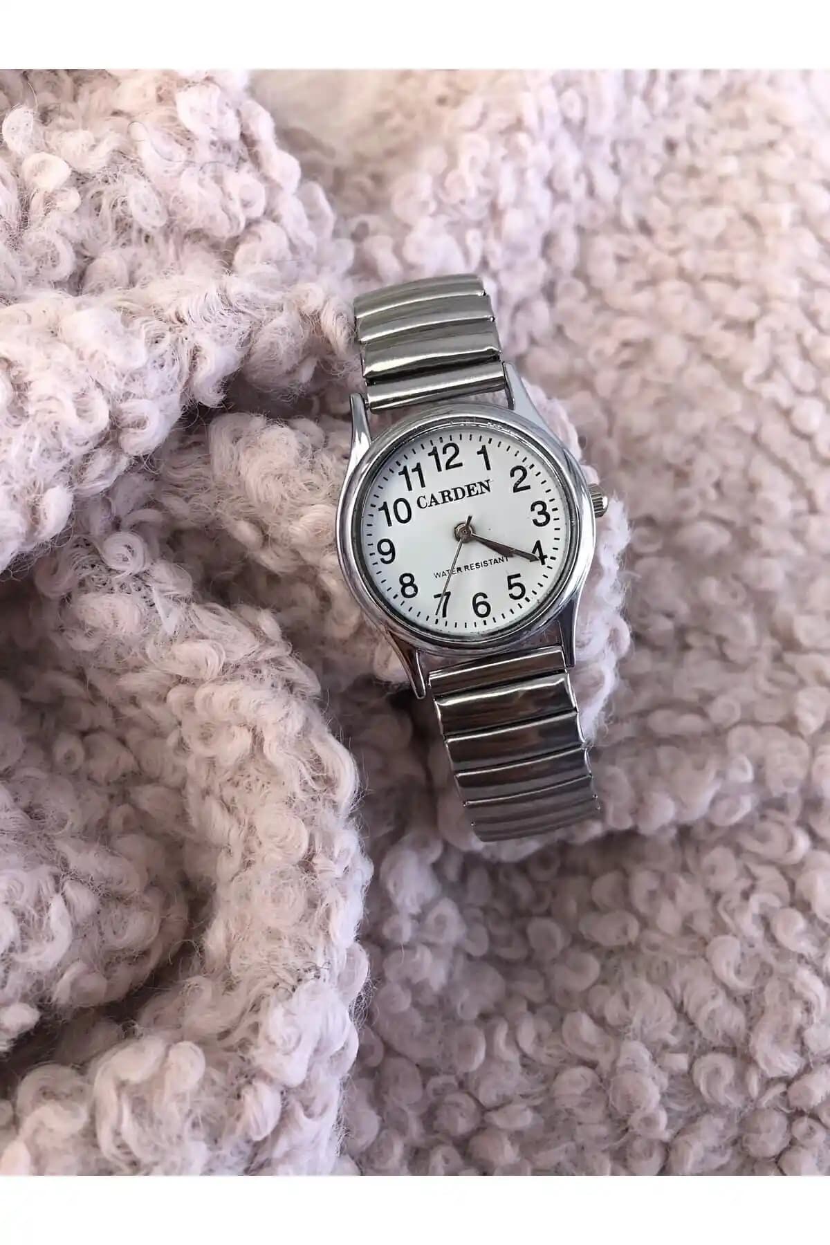 Kadın Saatleri Karşılaştırması: Carden Goldon ve Tulpar Modelleri Hakkında Detaylı İnceleme