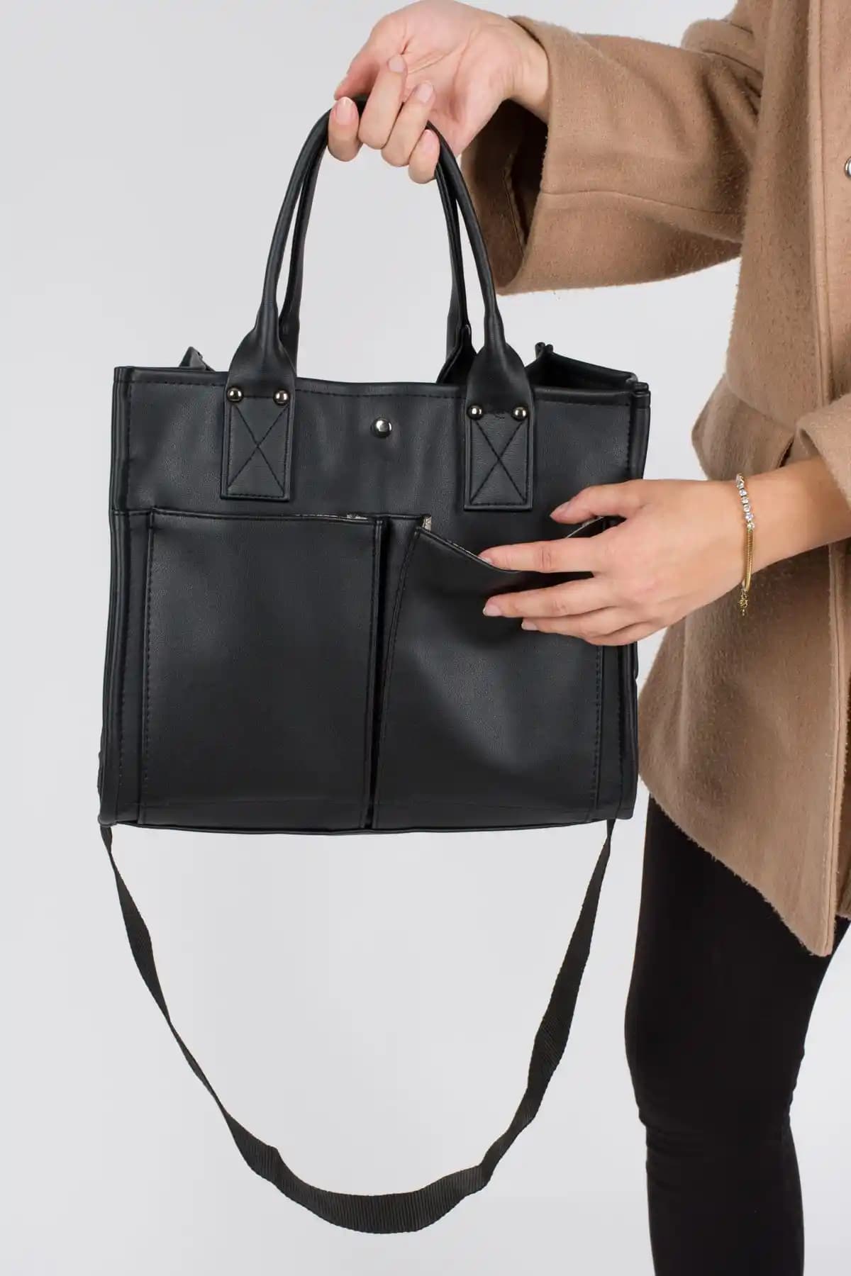 Kadın Suni Deri Çantalar Karşılaştırması: Ek Askılı ve Tote Bag Modelleri