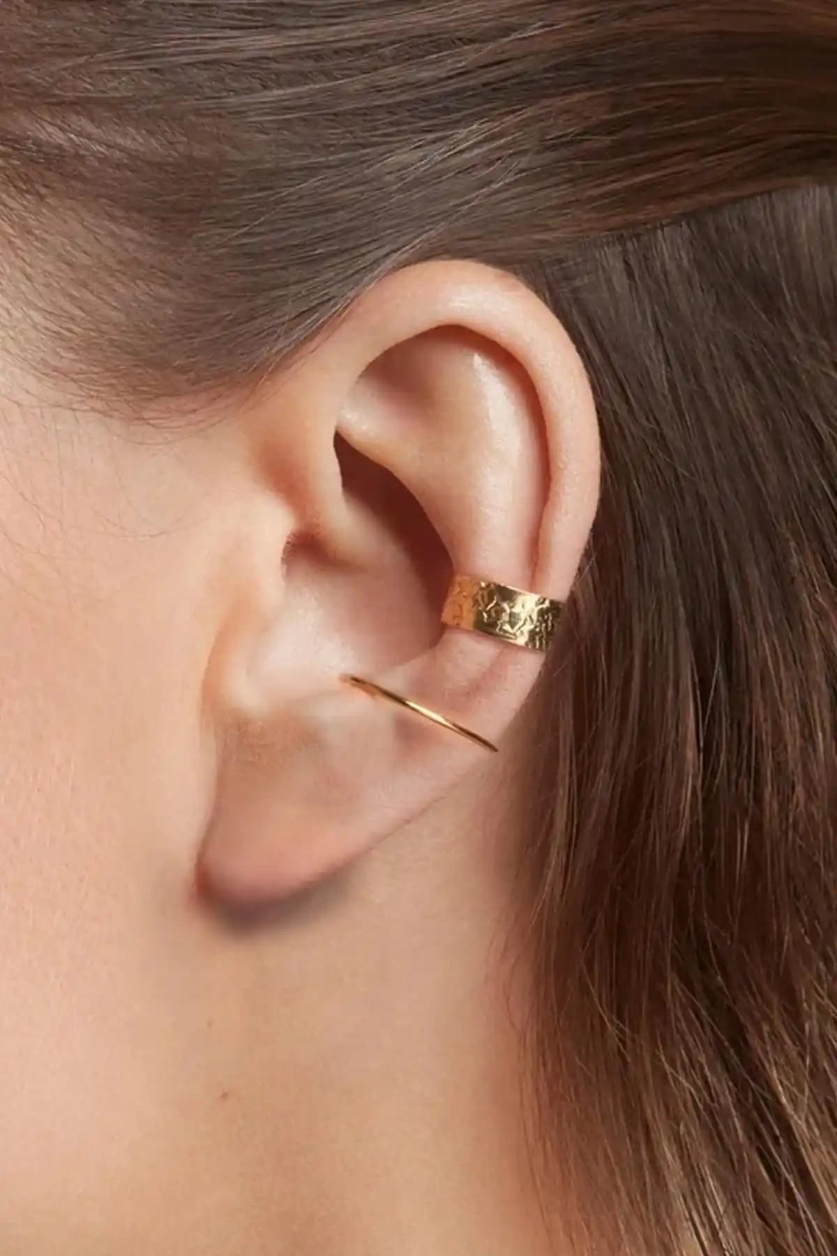 Kadınlar İçin Modern Kıkırdak Küpe Karşılaştırması: New Obsessions ve Pinery Jewels