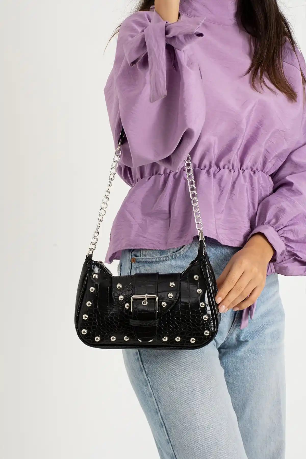 Karşılaştırmalı Moda Çanta İncelemesi: Siyah Timsah Desenli ve Bordo Rugan Modeller