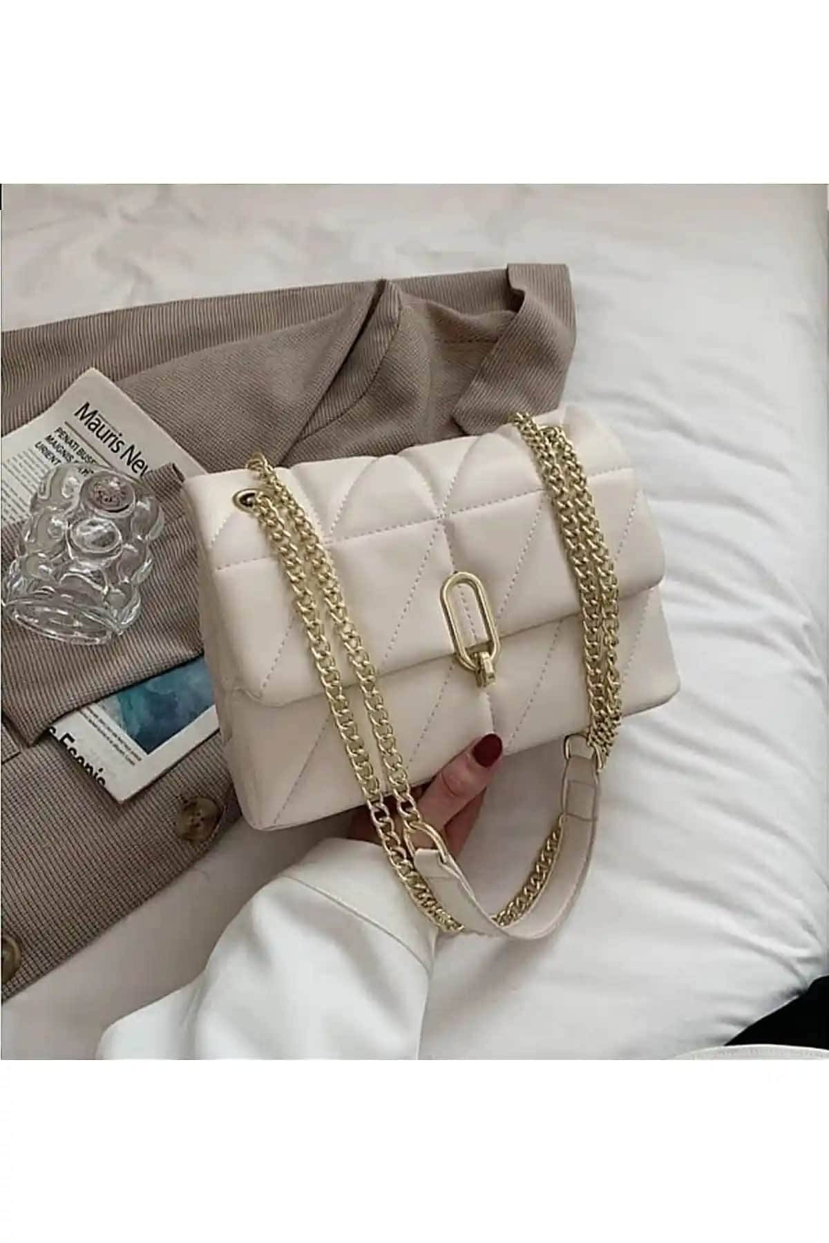 MAC&MOS Kadın Krem Omuz Çantası ve Shaka Krem Çanta Karşılaştırması