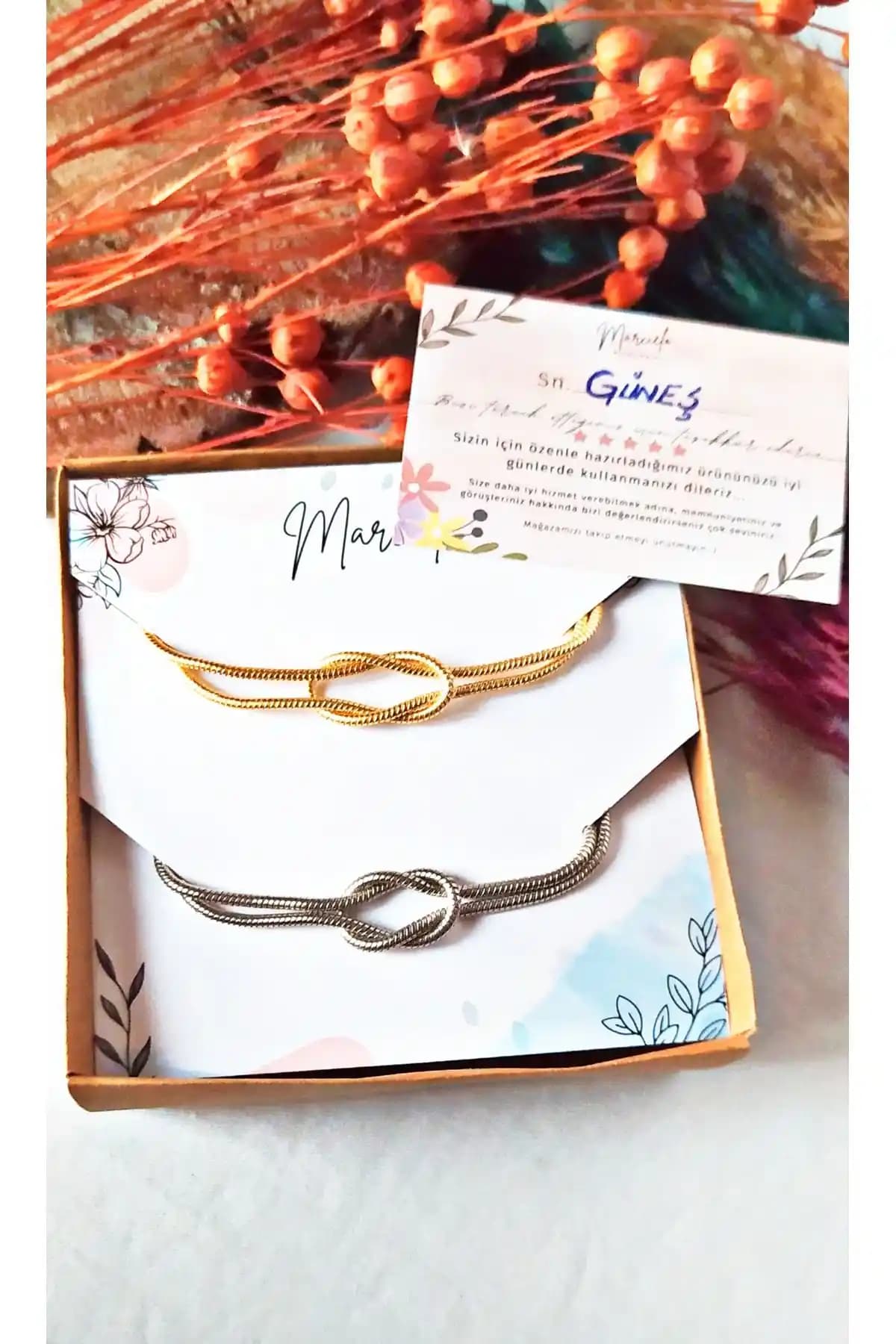 Maraçielo Düğüm ve The Collection Minimal Bileklik Karşılaştırması 2023