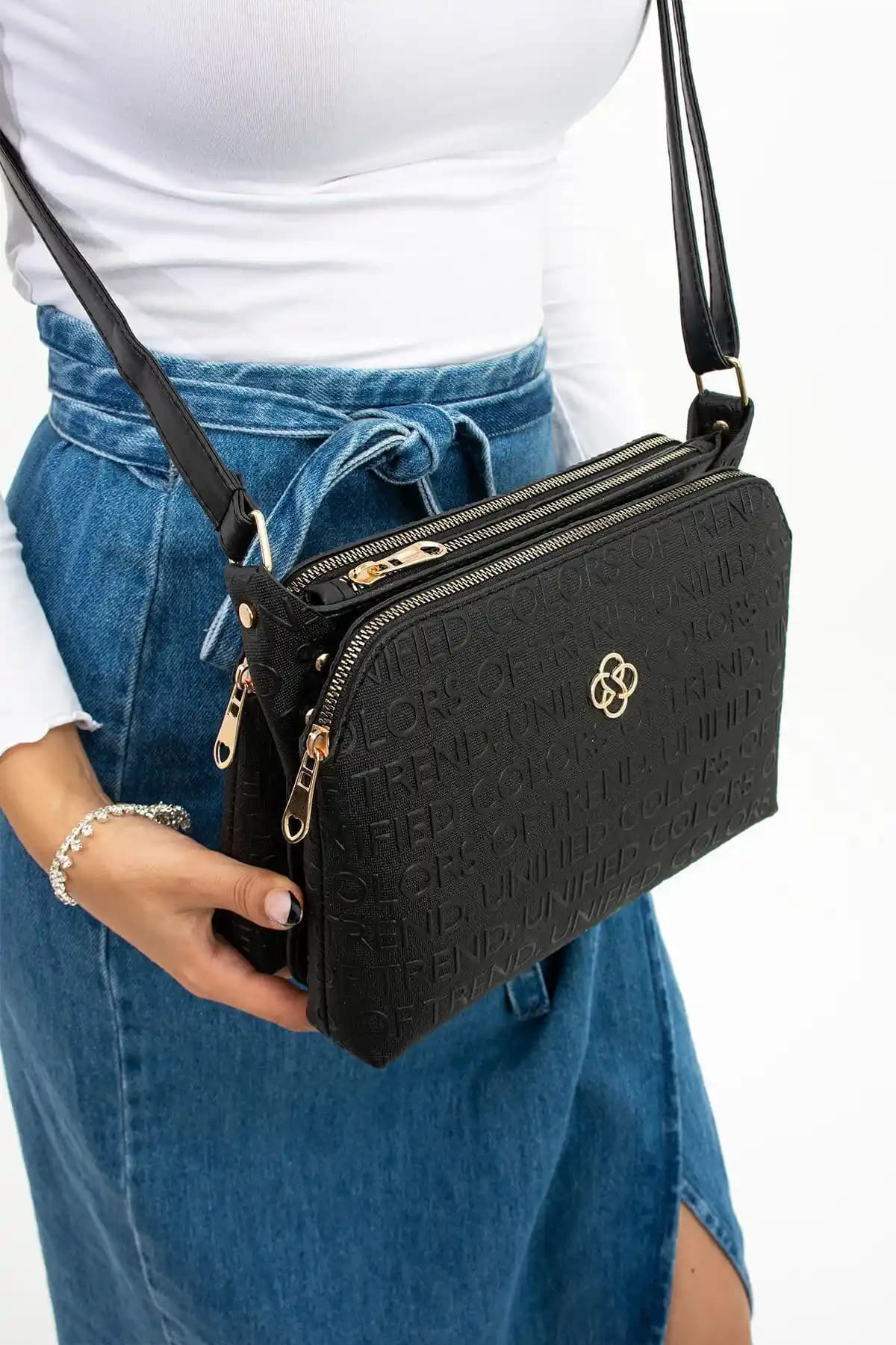 Mugalas ve Top All Bag Siyah Çanta Karşılaştırması: Tasarım ve Kullanım Özellikleri