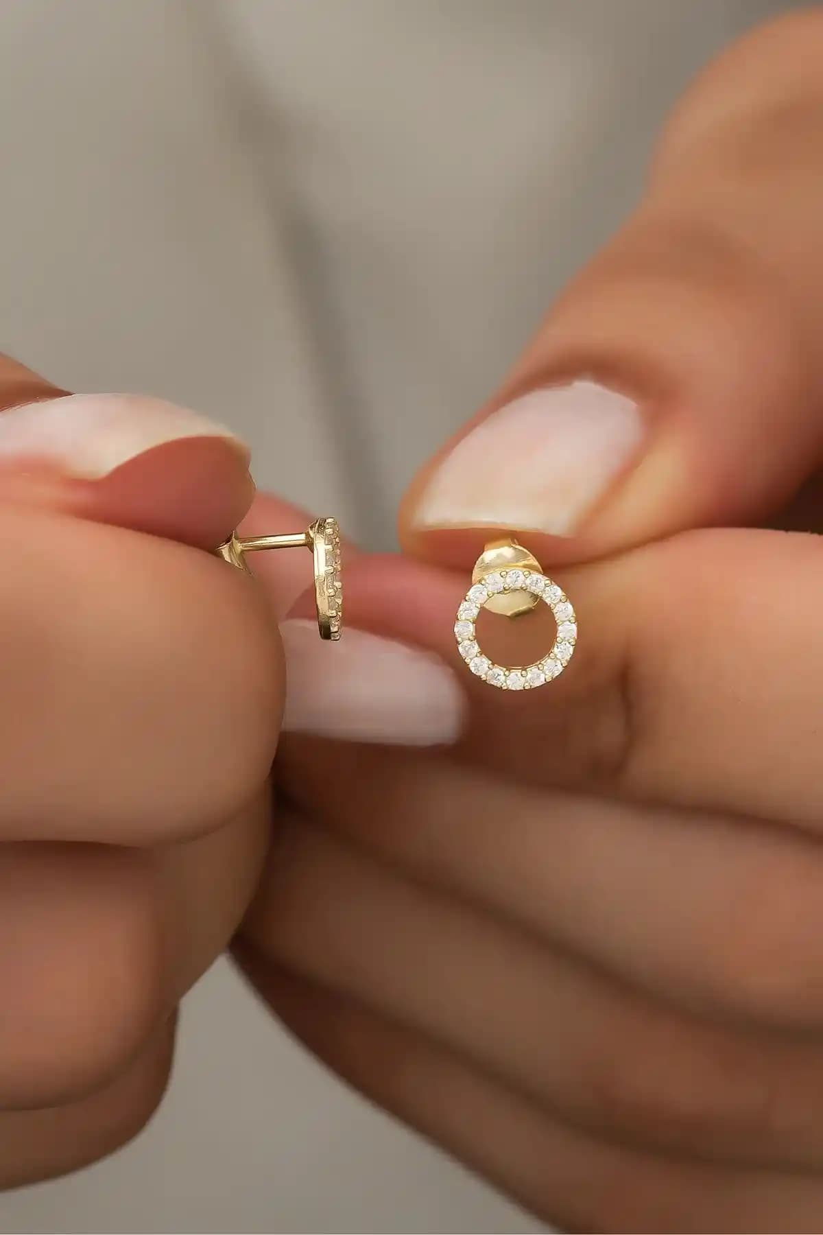 NEREZE 925 Ayar Gümüş Gold Küpe Karşılaştırması ve Özellikleri