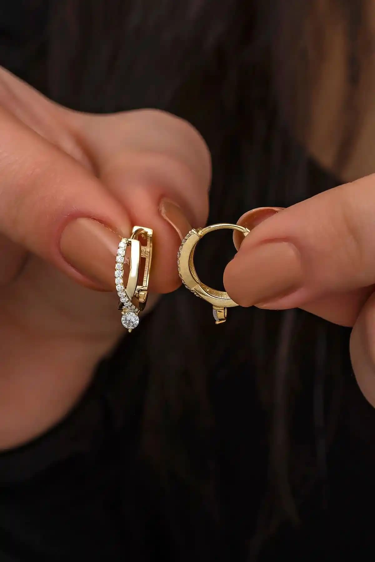 NEREZE ve Söğütlü Silver Gümüş Altın Küpe Karşılaştırması ve Seçim Rehberi