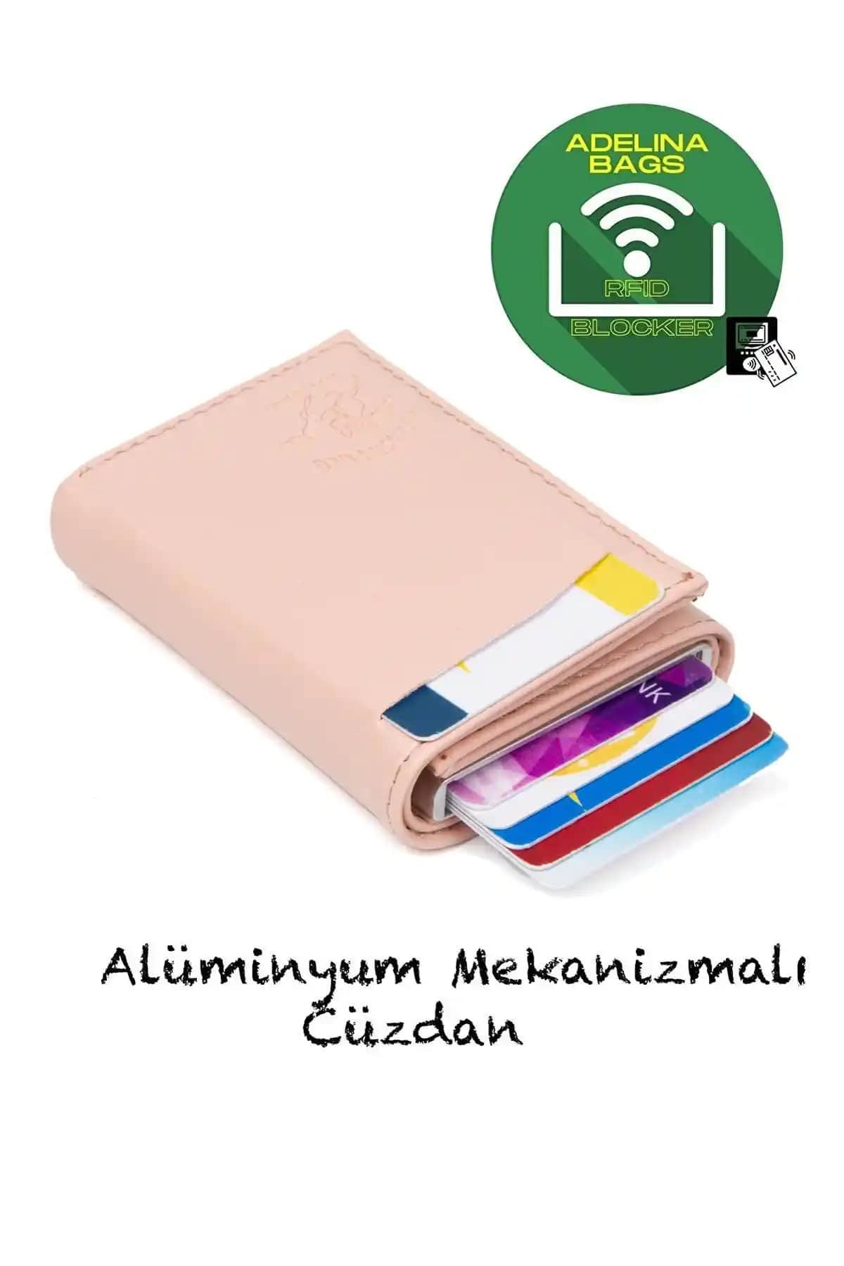 Newish Adelina ve The East Polo Club Cüzdanları Karşılaştırması 2023