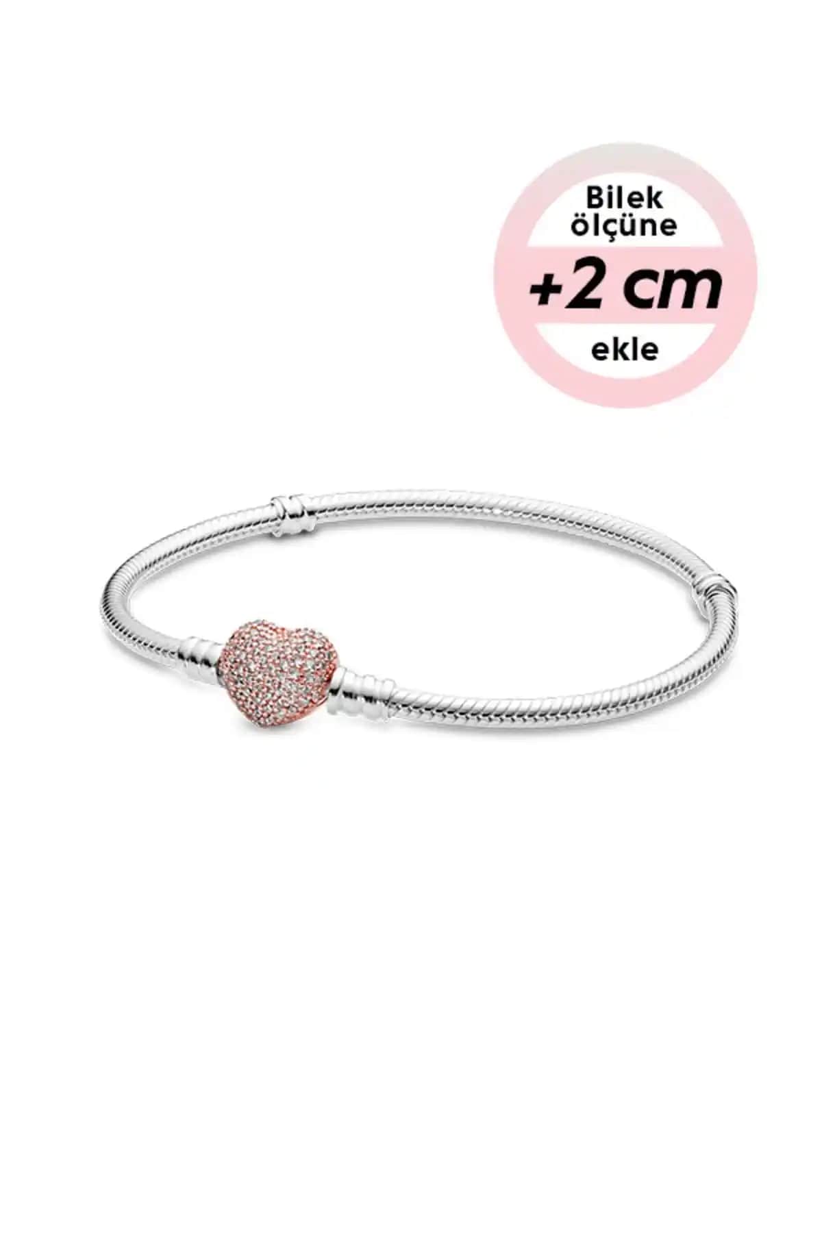 Pandora Moments Bileklikleri Karşılaştırması: Seçim Yaparken Dikkat Edilmesi Gerekenler