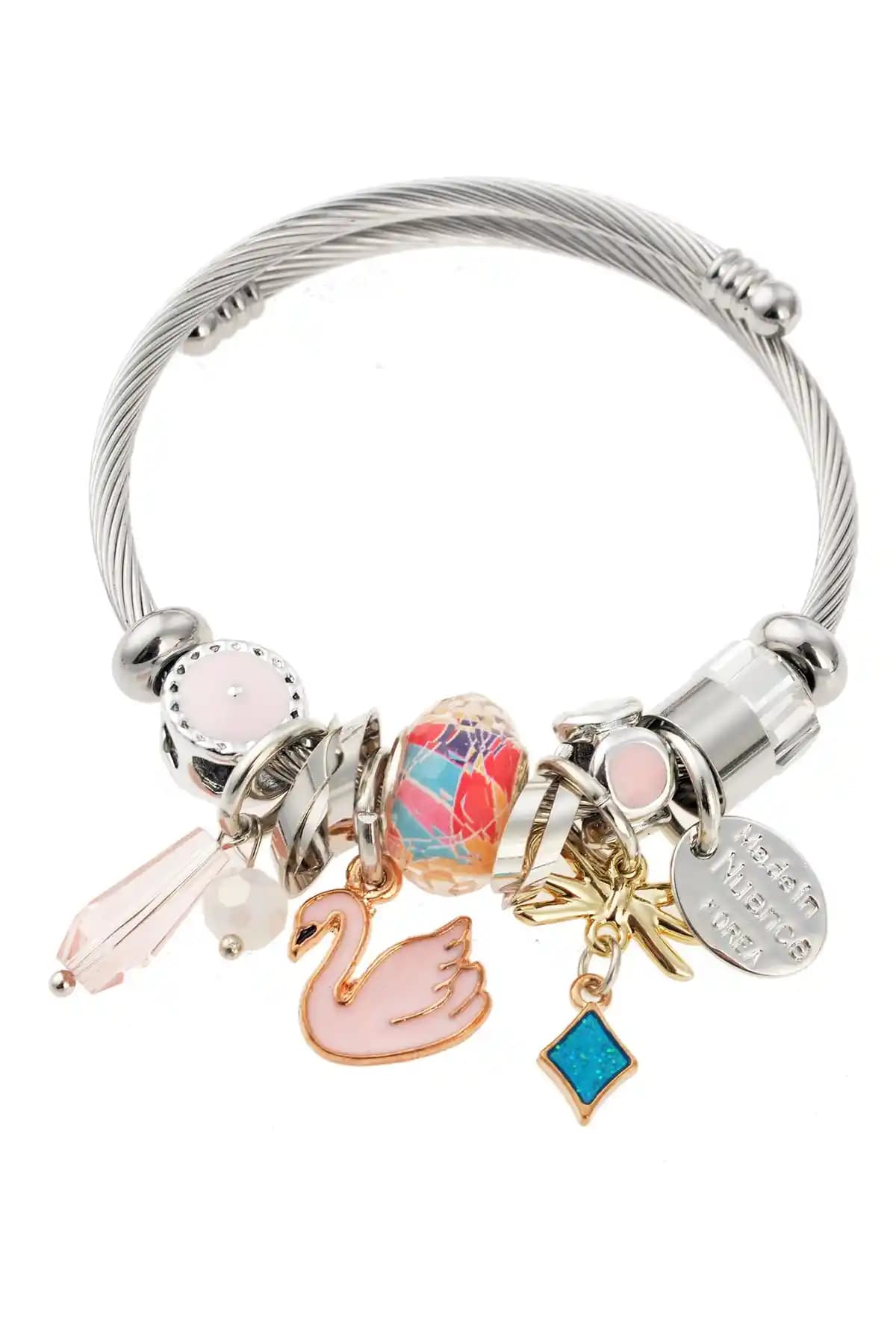 Pelin Aksesuar Bileklik Karşılaştırması: Kuğu Figürlü ve Nazar Boncuklu Modeller