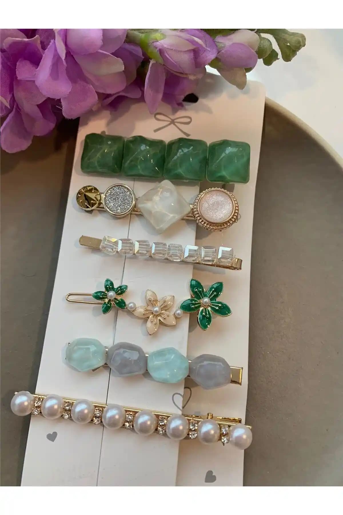 Pelİn Aksesuar Toka Setleri Karşılaştırması: Yeşil Çiçekli ve Lila Yan Toka Özellikleri