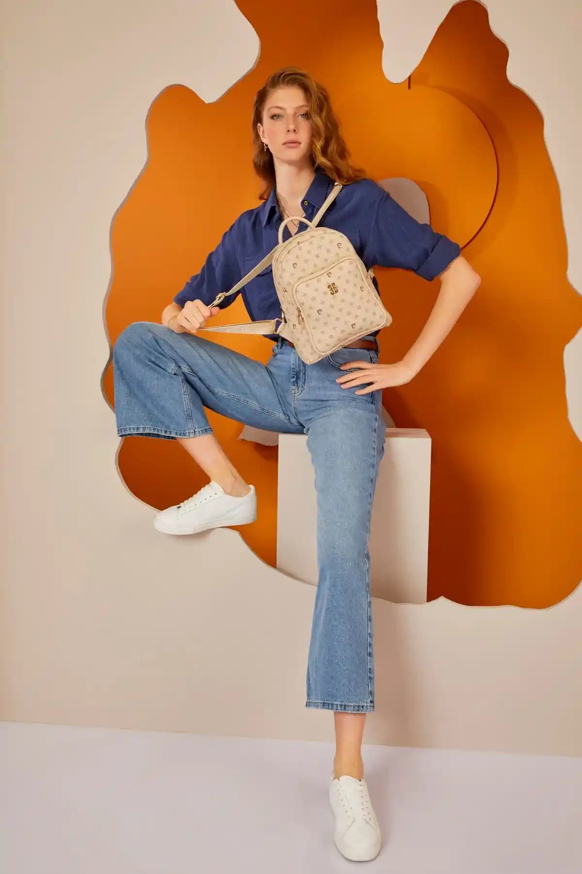 Pierre Cardin Kadın Sırt Çantaları Karşılaştırması Bej Monogram ve Kahverengi Modelleri