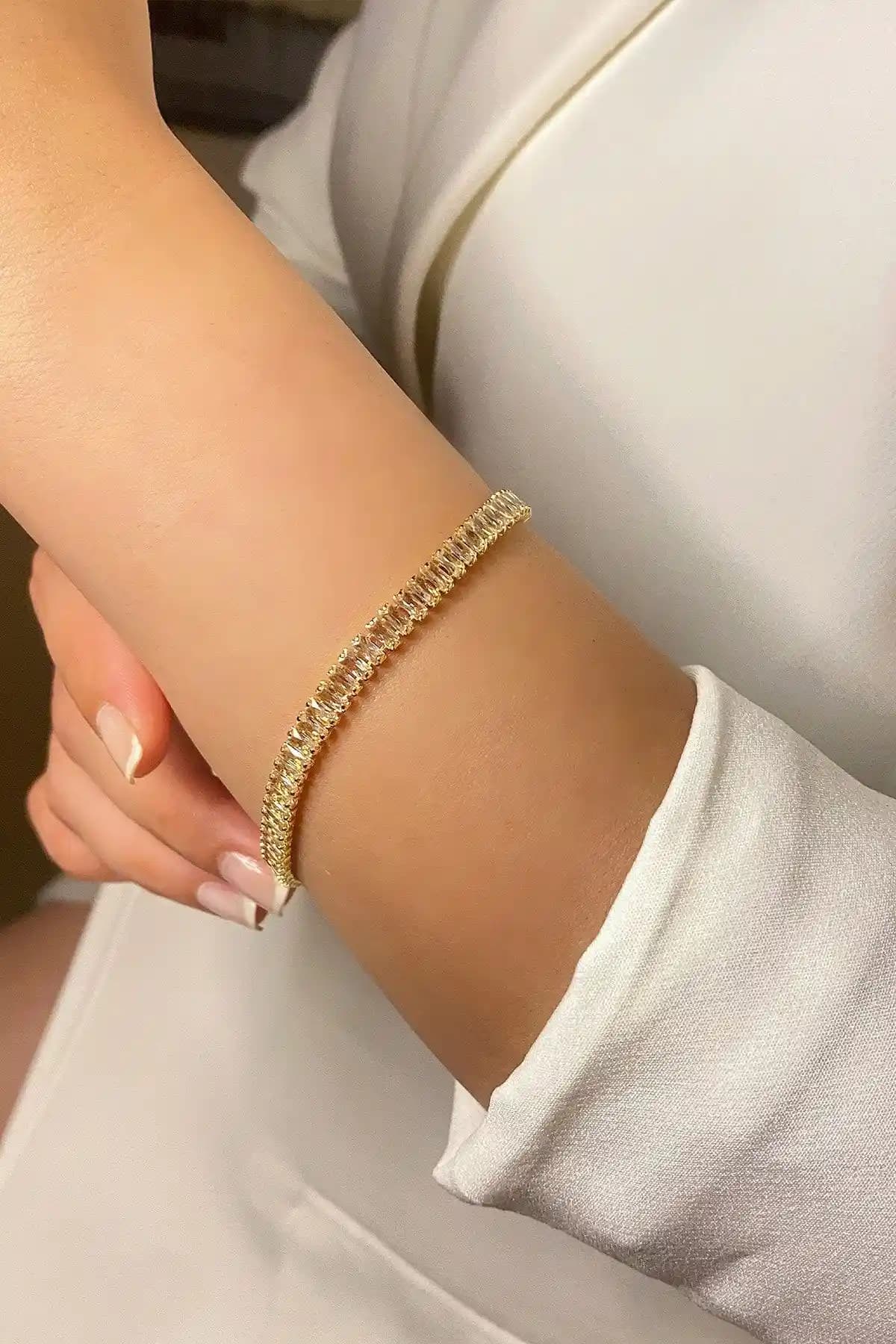 Ressia Bileklikleri Karşılaştırması: Altın Kaplama ve Mekik Model Seçenekleri