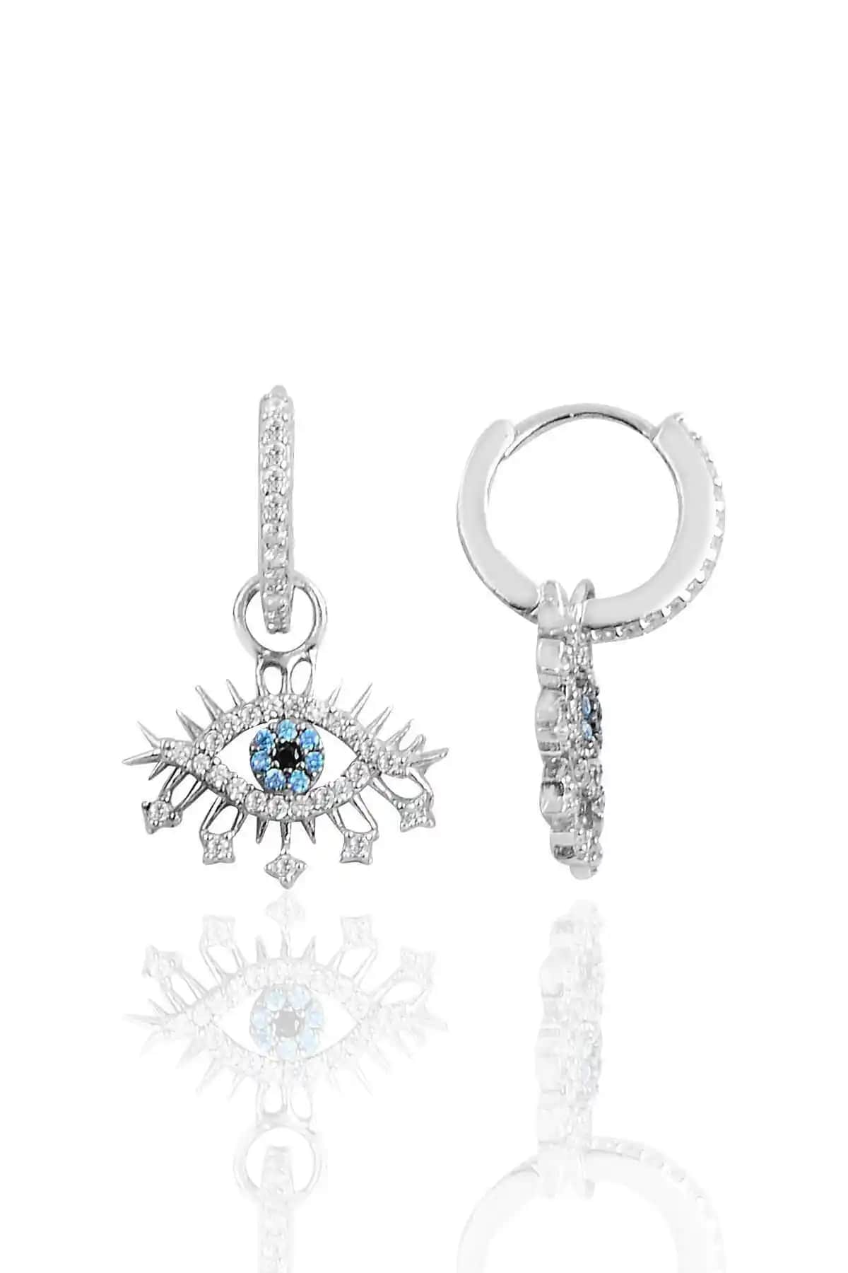 Söğütlü Silver Gümüş Halka Küpe ve Zirkon Taşlı Kalp Tasarımı Ürün Karşılaştırması