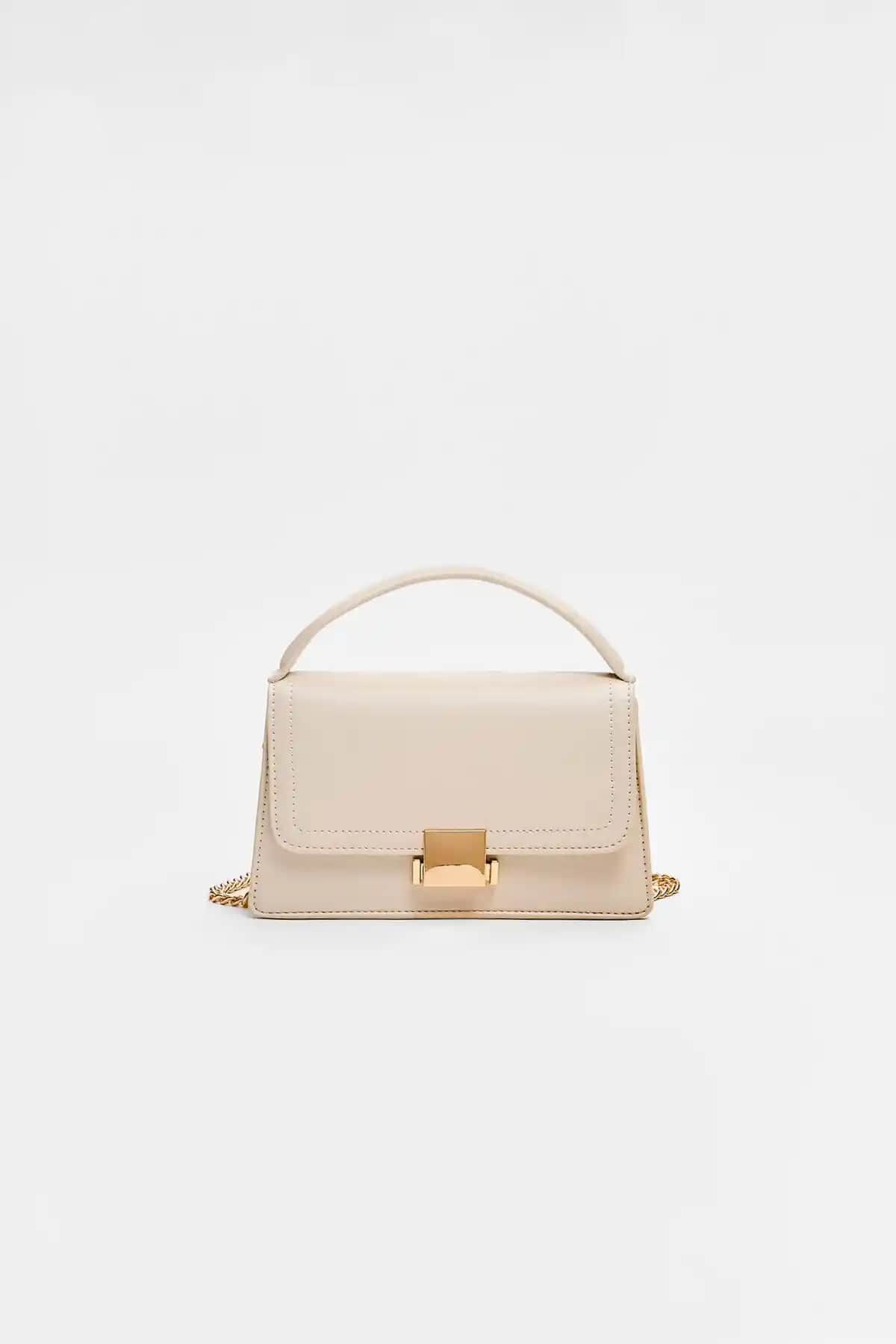 Stradivarius Çift Tutma Saplı ve Kapamalı Çanta Karşılaştırması 2023