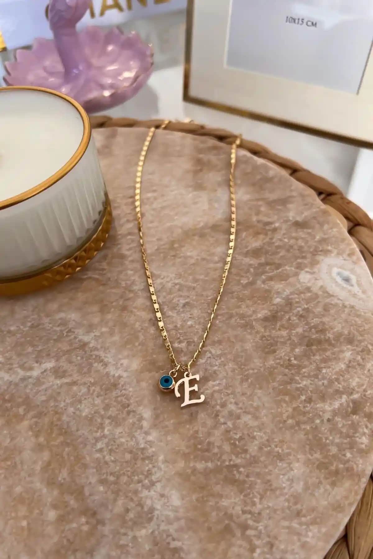 Trendy Butik Harf Kolye Karşılaştırması: E Harf ve Altın Kaplama Modelleri