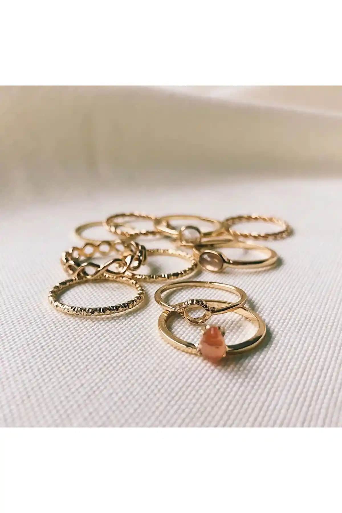 Yüzük Setleri ve Aksesuarlar Karşılaştırması: Stil ve Kalite Analizi