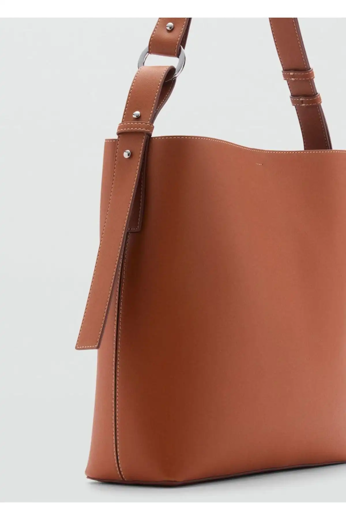 MANGO Kısa Saplı Shopper Çanta: İşlevselliği ve Şıklığı Keşfedin