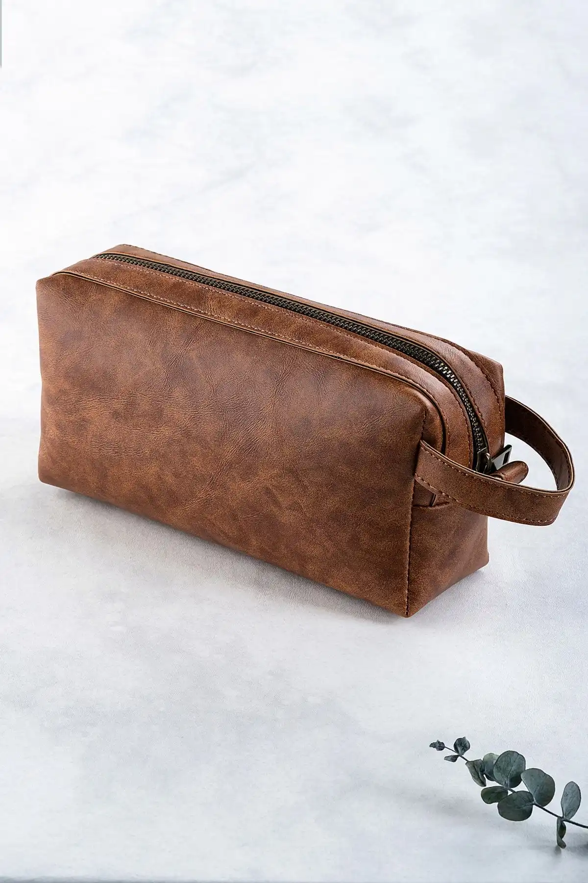 DK LEATHER Erkek Taba Portföy El Çantası: Şıklık ve İşlevsellik Bir Arada