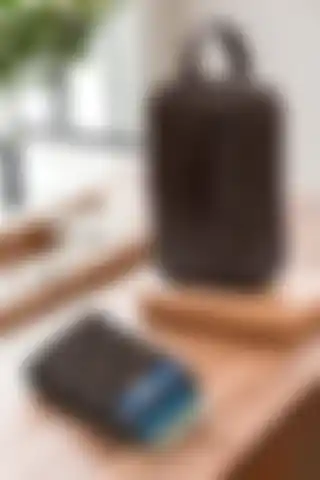 Newish Vegan Deri Makyaj Traş El Çantası ile Şıklığı ve Fonksiyonu Birleştirin