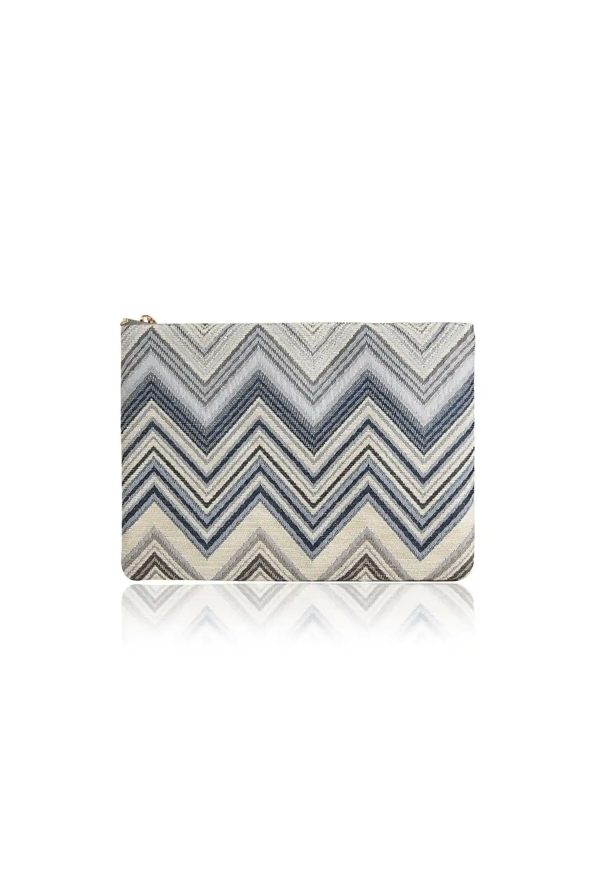 VIVION Zigzag Clutch Çanta: Modern, Dinamik ve Şık Aksesuar Seçeneği
