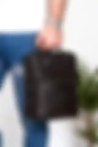 Newish Erkek Siyah Hakiki Deri Kasalı Çanta: Fonksiyonellik ve Şıklık