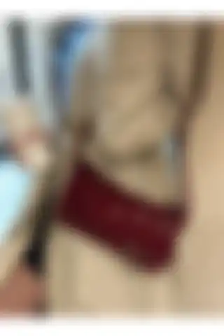 NİSSEA Kemer Detaylı Rugan Retro Bordo Çanta: Şık ve Fonksiyonel Seçim