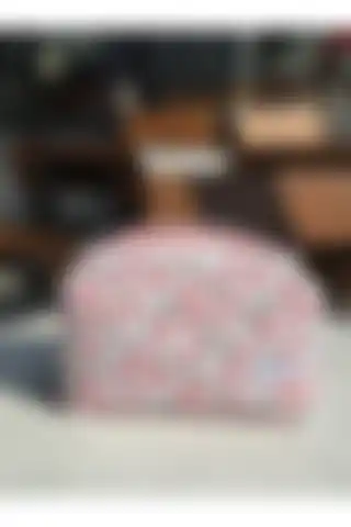 Batekso Mini Kiraz Desenli Makyaj Çantası - Estetik ve Kullanışlı