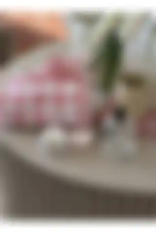 Punchiess Pembe Pötikareli Makyaj Çantası: Fonksiyonel ve Şık Tasarım