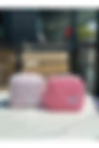 Batekso 2'li Mini Kırmızı Kalp ve Kare Desenli Makyaj Çantası - Şıklığı ve Kullanışlılığı Bir Arada