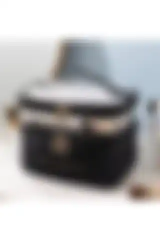 DEKOHOP Makyaj Malzeme Çantası ile Makyajınızda Düzeni Sağlayın