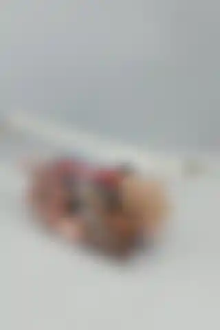 Togin Beyaz Şeffaf Üçgen Makyaj Çantası: İşlevselliği ve Tasarımıyla Öne Çıkıyor