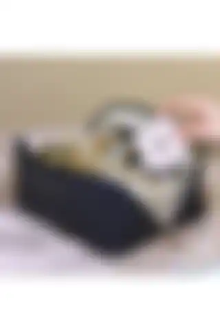 CEDAN Kadın Makyaj Çantası: Fonksiyonel ve Şık Tasarım ile Kullanım Kolaylığı