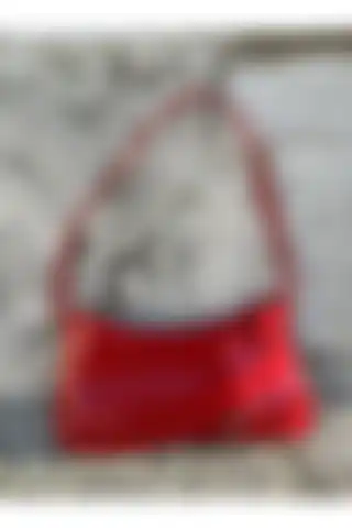 Grandcollection Kadın Baget Omuz Çanta: Şıklık ve Fonksiyonellik