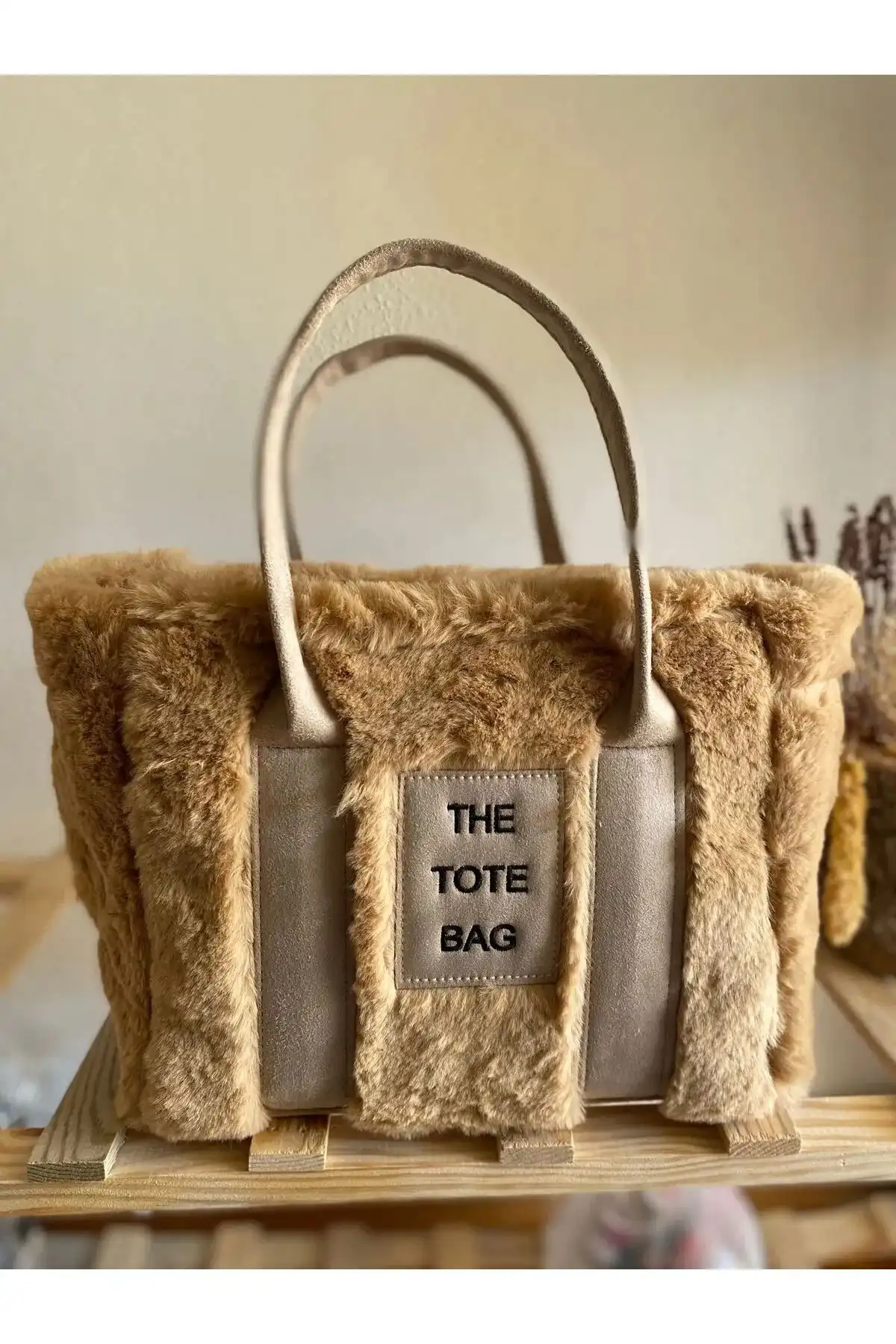 Lilienbag The Tote Bag: Şıklığı ve Fonksiyonelliği Bir Arada Sunuyor