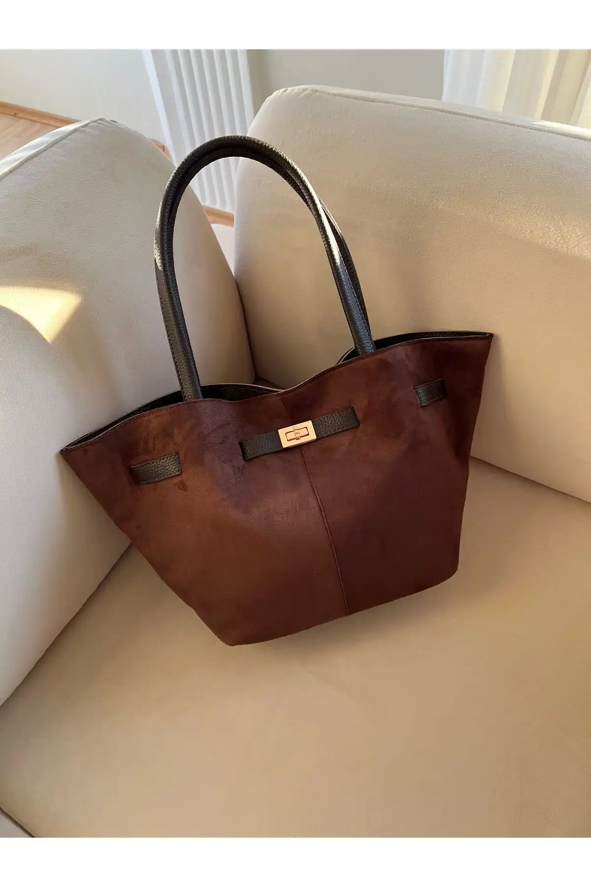 Mia Collection Süet Leo Model Kadın Omuz Çantası ile Günlük Şıklık