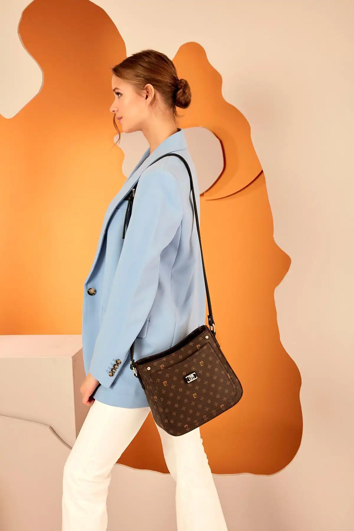 Pierre Cardin Kahve Monogram Kadın Omuz Çantası İncelemesi ve Özellikleri