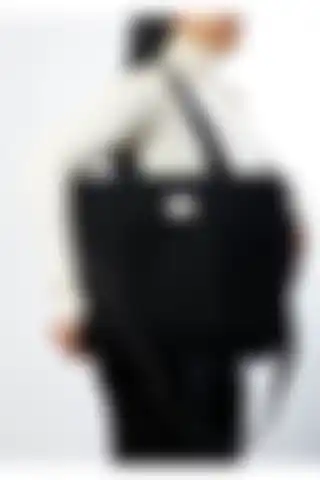 VAGO COLLECTION Laptop Boyut Omuz Çantası ile Modern Kullanım Kolaylığı