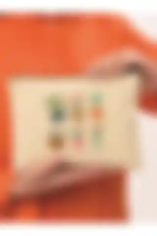 Çınar Bez Çanta Clutch: Şık ve Kullanışlı Makyaj Çantası