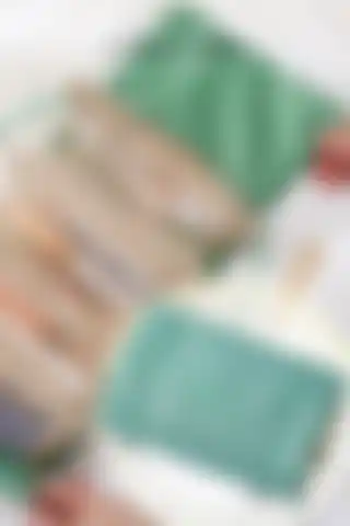 CARA CARO 4'ü 1 Arada Bölmeli Katlanabilir Makyaj Çantası Hakkında Bilgiler
