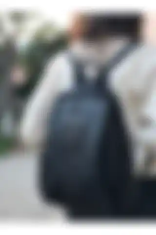 Kadın Sırt Çantası Karşılaştırması: samilon Sırt Çantası ve Çok Gözlü Çantası