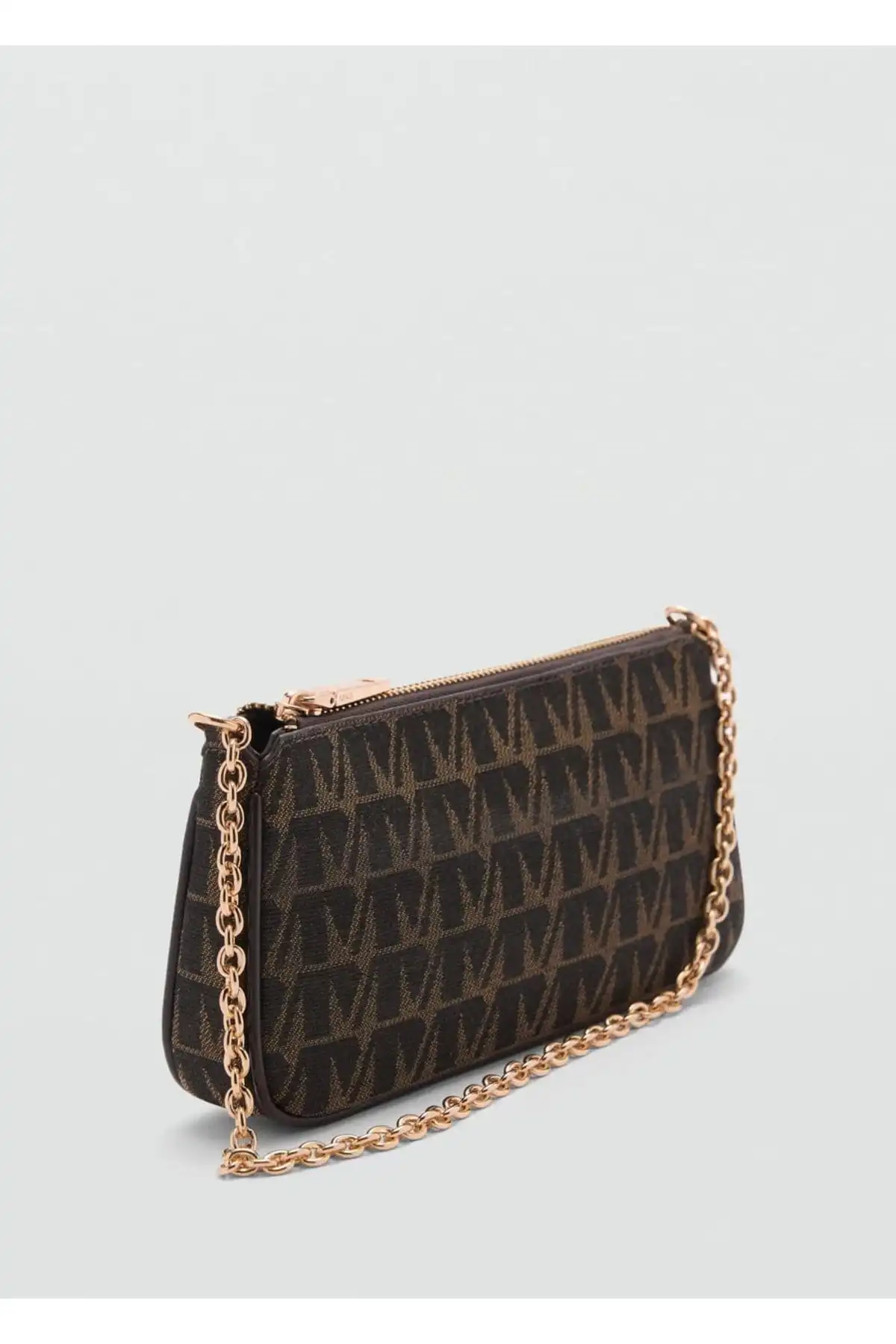 MANGO ve Stradivarius Çantalarının Kullanışlılık ve Şıklık Açısından Karşılaştırması